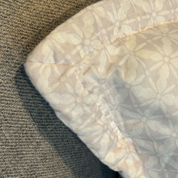 Rachel Ashwell The Farmhouse 22”x 22” Patchwork Down Alternative Pillow NEW - Picture 8 of 16